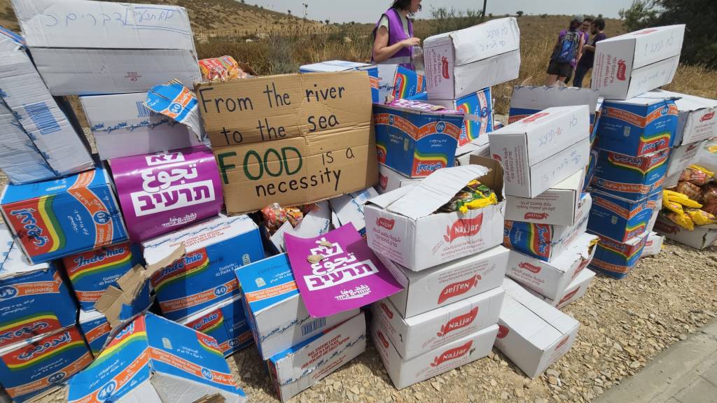 Aufnahme Aktion Standing together beim Schutz von Trasporten von Hilfsgütern nach Gaza 3