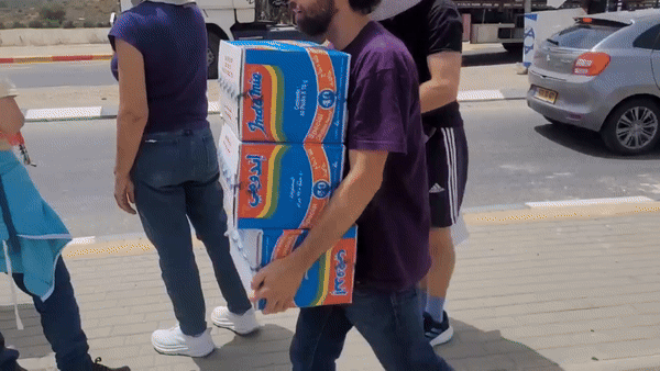 Aufnahme Aktion Standing together beim Schutz von Trasporten von Hilfsgütern nach Gaza 2